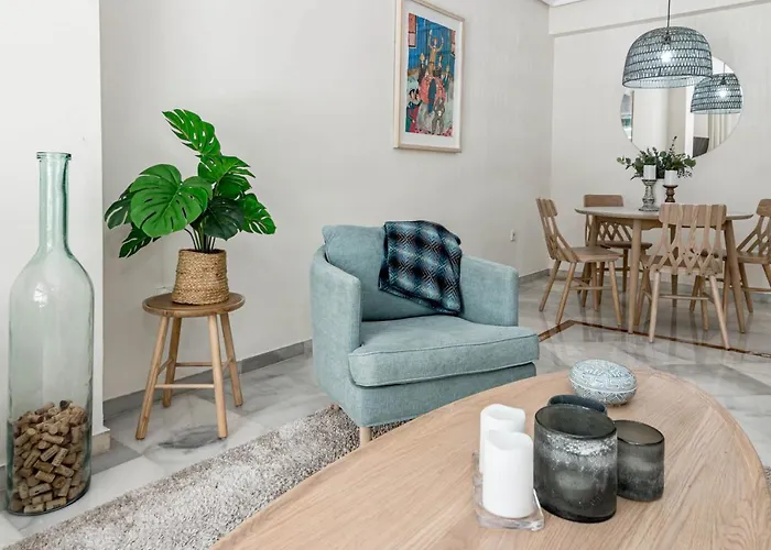 アパート Sensational And Exotic 3-bedroom Retreat In Nueva Andalucia With A Palm Garden *