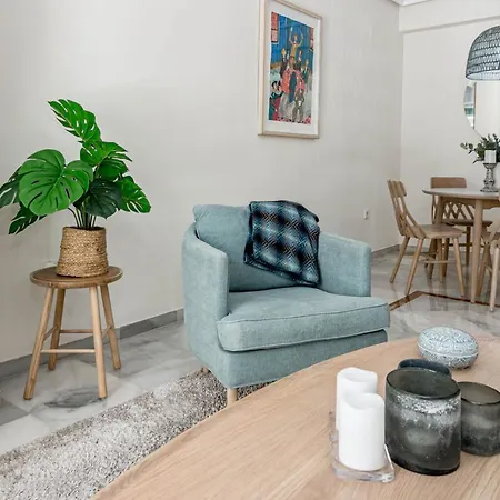 Apartment Sensational And Exotic 3-bedroom Retreat In Nueva Andalucia With A Palm Garden *