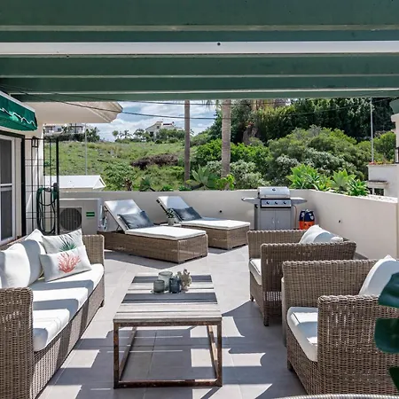 Sensational And Exotic 3-bedroom Retreat In Nueva Andalucia With A Palm Garden Apartment Marbella